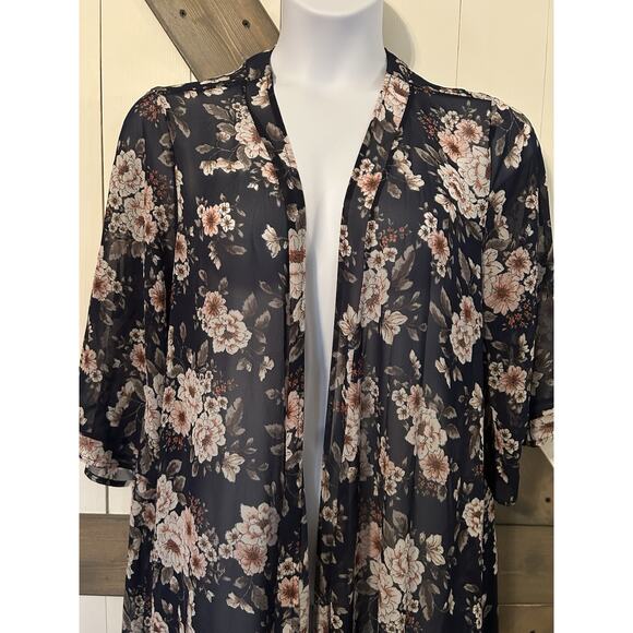 Torrid Women’s Duster Kimono Navy Blue Floral Open Front Size 1/2 1X/2X - Picture 1 of 7
